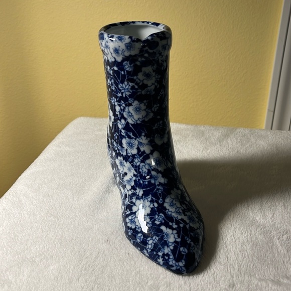 Vase Blue and white shoe boot pointed toe base heel, unmarked calico brand - Picture 3 of 10